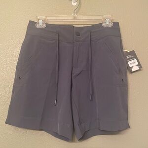 Athletic Works Gray 7 Inch Commuter Bermuda Shorts Size XS